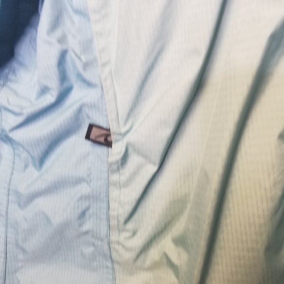 Marmot hooded rain jacket windbreaker - Picture 8 of 11